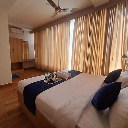 Sky Inn Mysuru Zewnętrze zdjęcie